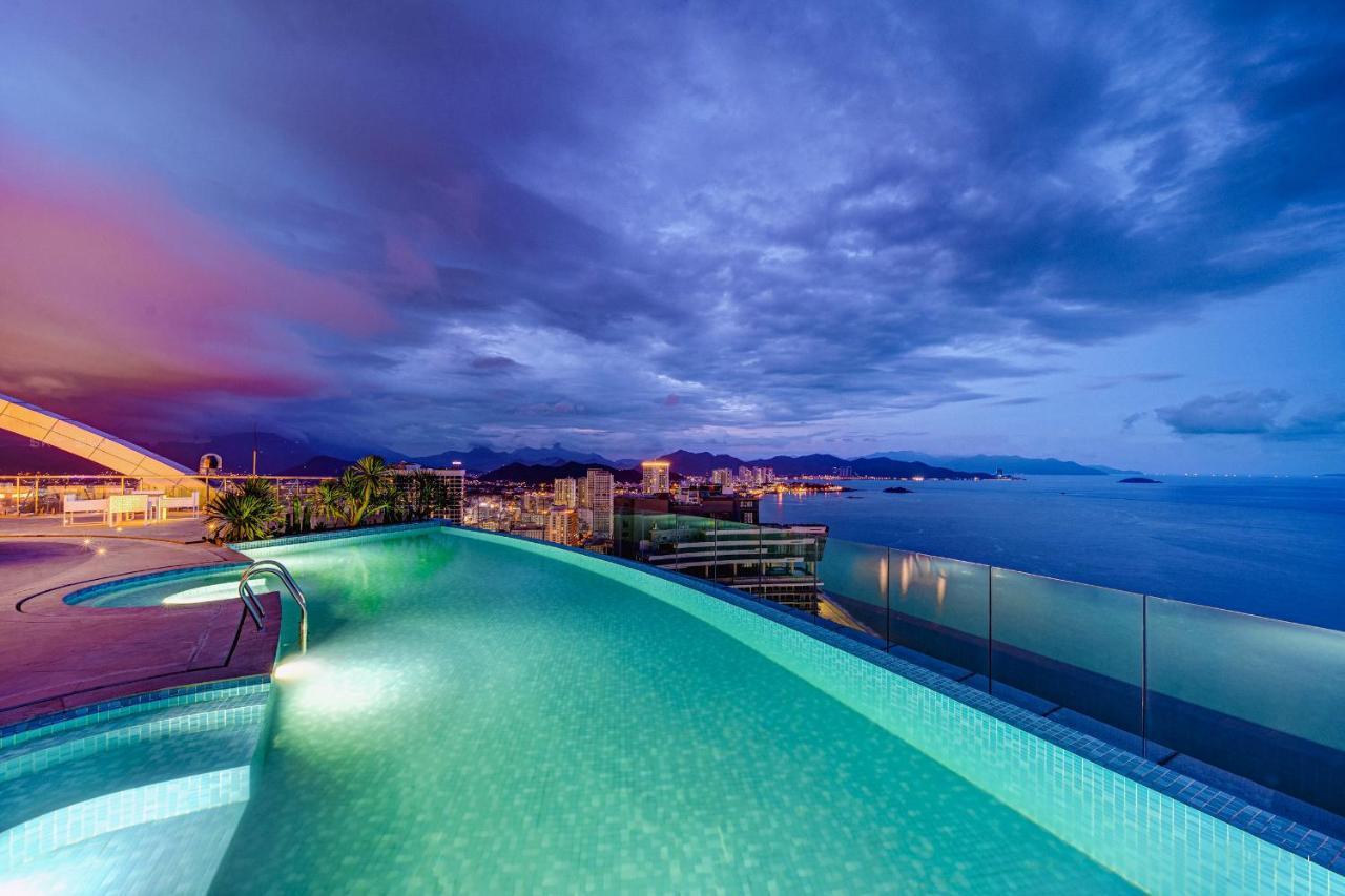 Az Five Stars Ocean View Apartment Nha Trang Exteriör bild